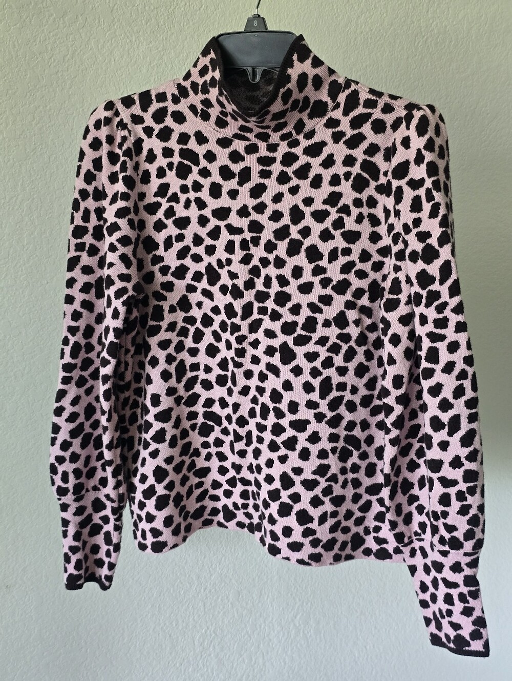 Ann Taylor Pink Black Animal Print Turtleneck Sweater Medium Puff Sleeve Knit - Picture 3 of 9
